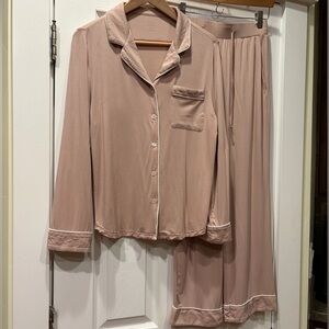 Women's Bamboo Stretch-Knit Long Sleeve Pajama Set in Blush